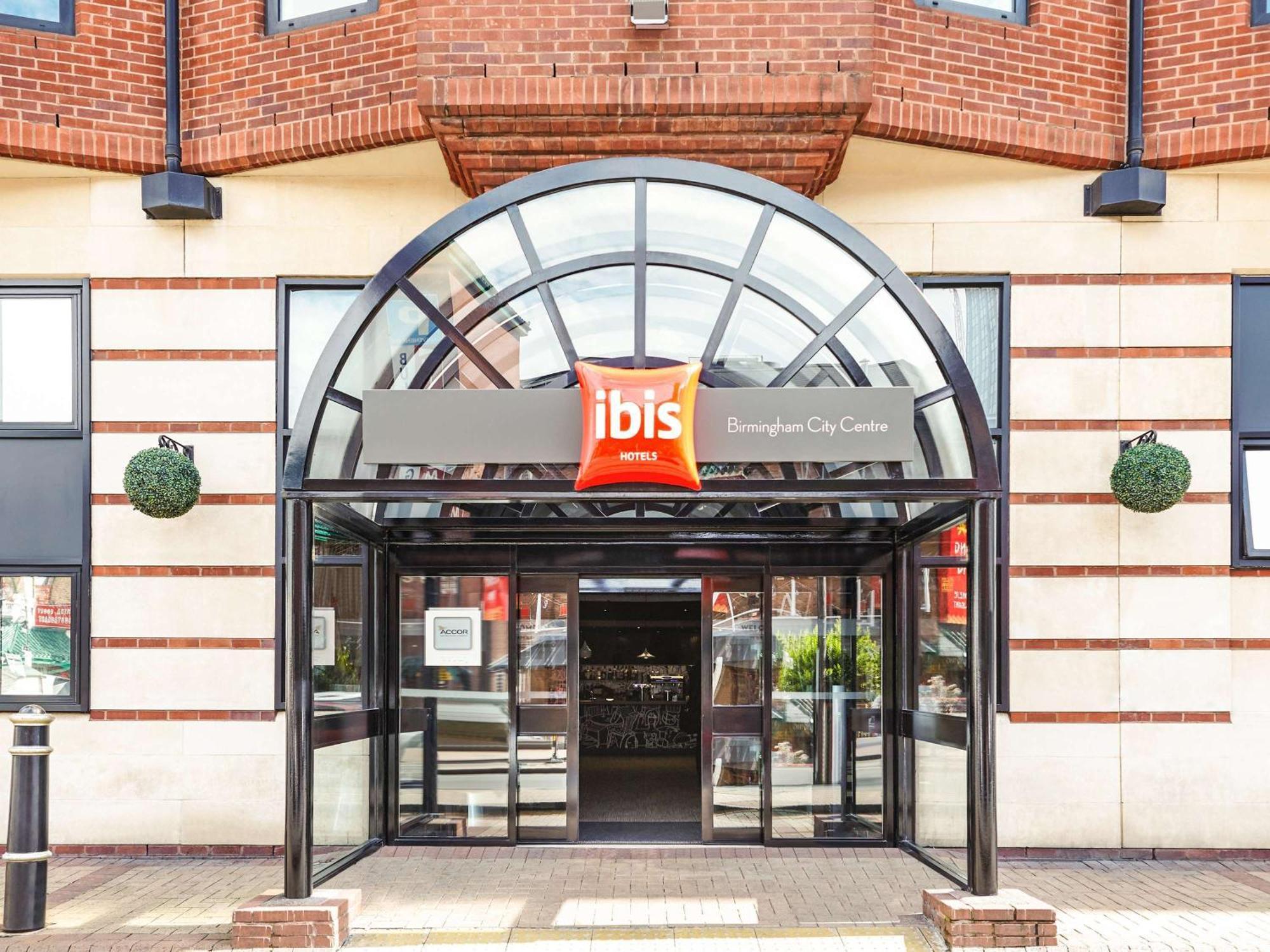 Ibis Birmingham Centre New Street Station Hotel Exterior foto